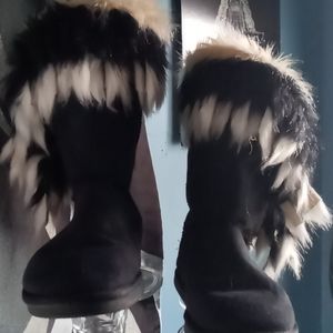 Fur boots